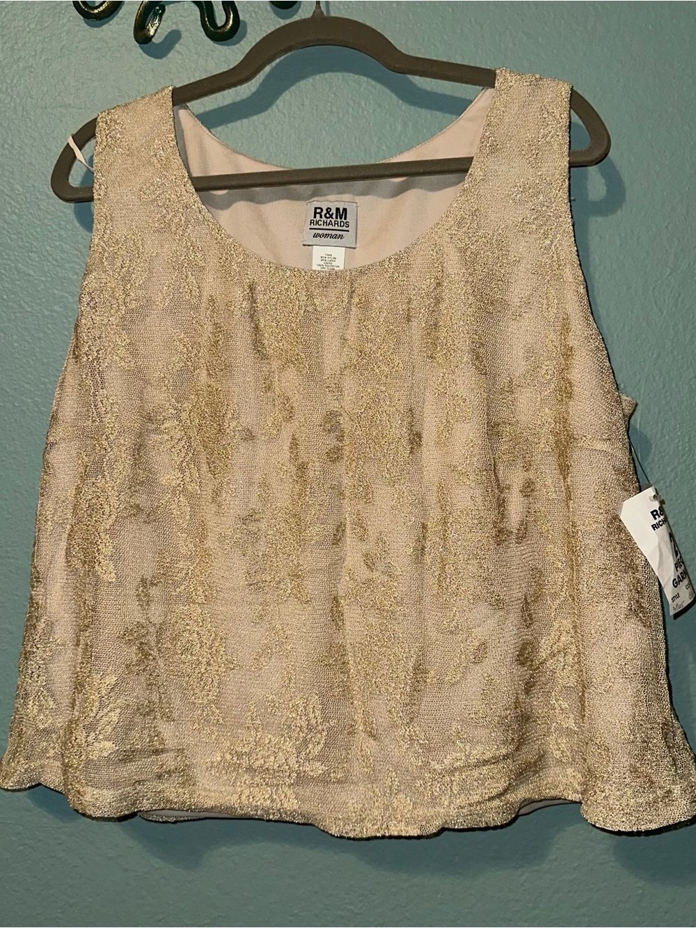 Lined lace cream top